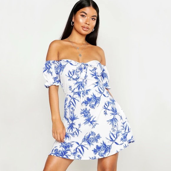 NWT Boohoo Petite Bardot White & Blue Tropical Floral Skater Mini Dress - Picture 3 of 11
